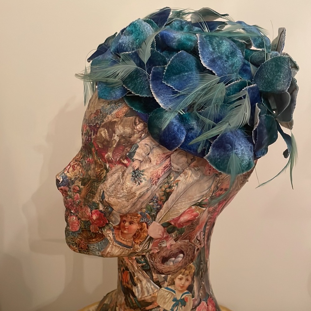 Vintage Fleur De Lis 1950’s floral hat with feathers